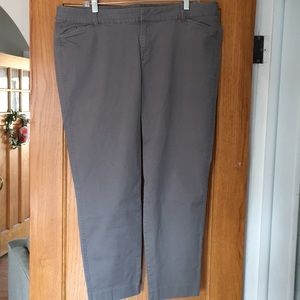 Old Navy Pixie Chinos